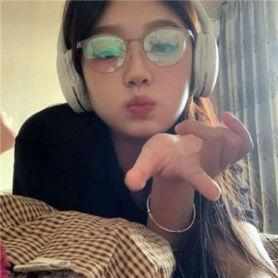 屋顶上的绿宝石